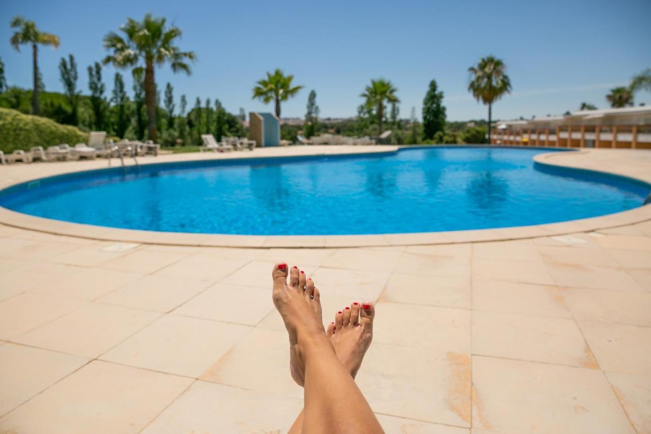 Sunny Villa Facing The Swimming Pool Fontainhas  Екстериор снимка
